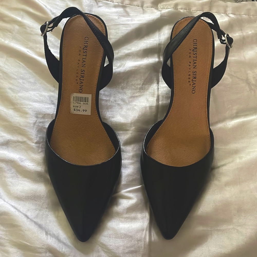 Selling Christian Siriano black pumps with straps